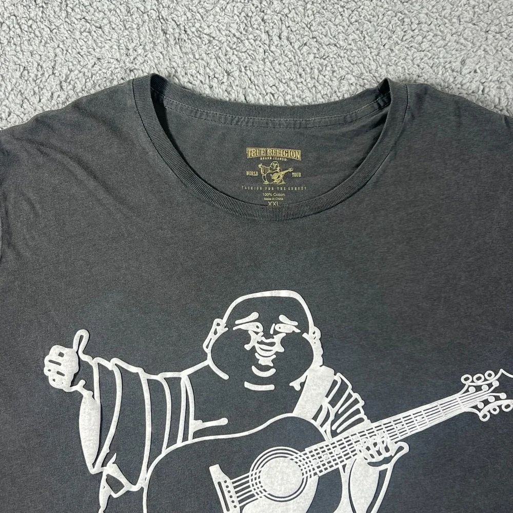 True Religion Graphic T-Shirt Buddha Guitar Logo Gray Men's Size 2XL VTG‎ NWT